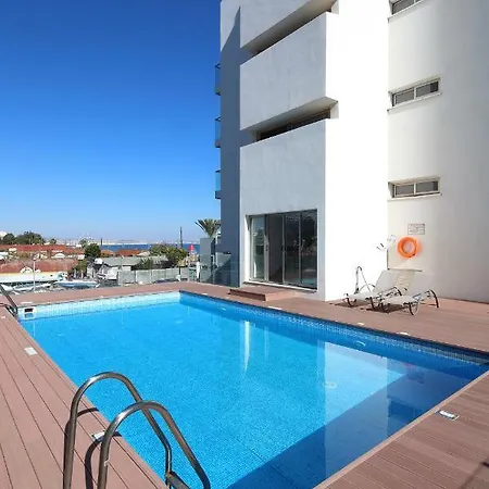 Blue View Makenzie Apartment Larnaca