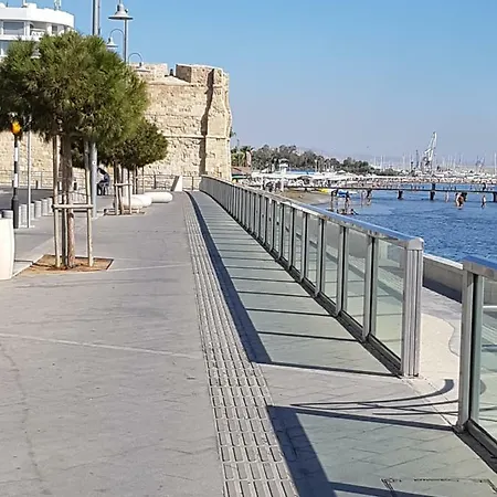 Blue View Makenzie Apartment Larnaca